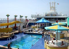 Piscina sulla Norvegian Jewel