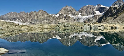 Il Bernina che si riflette nel lago