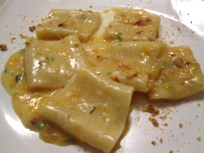 Paccheri in salsa di nocciola