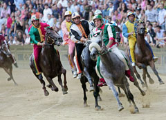 Un momento del Palio di Siena