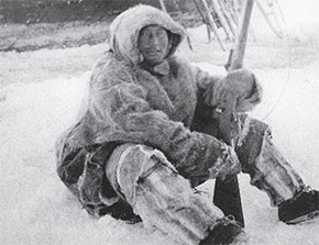 Cacciatore Inuit a Gjoa Haven