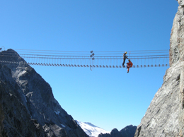 Tornano le passerelle sul sentiero dei fiori