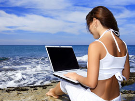 Assicurazioni viaggio, occhio allo smartphone