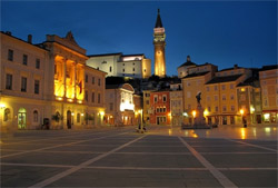 Pirano, la piazza dedicata al violinista Giuseppe Tartini 