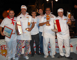 Da sinistra:  Antonio Tolva (concorso Vetrine – Pizza d’Autore), Eduardo Artusa (Silver Cup), Michele Esposito (Platinum Cup) e Antonio Russo (Golden Cup)