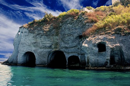 Isola Le grotte di Pilato