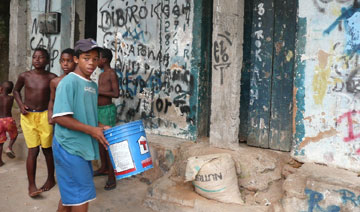 "Get on board for Children", raccolti 2 milioni di Euro per i bambini brasiliani delle favelas