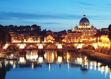 Roma fa il pienone di turisti e pellegrini