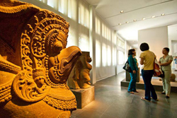 All'interno del Museo Storico del Vietnam