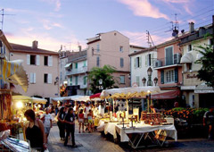 L'immutabile paesaggio di Sainte-Maxime 3 Mercatino nelle vie di Sainte-Maxime