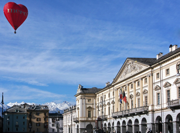 Il raduno internazionale di mongolfiere ad Aosta