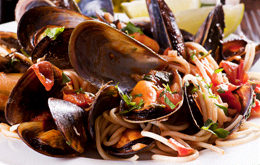 Gli sprechi non finiscono mai! Sapevate che ... 1 Un succulento piatto di spaghetti allo scoglio...