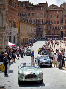 Siena, palestra sotto il cielo