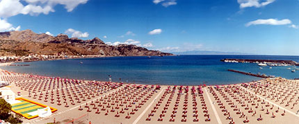 Prezzi fermi negli stabilimenti. L'analisi dell'Adoc