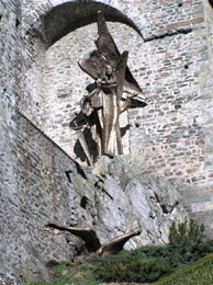 Statua di San Michele