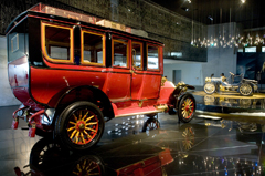 La storia dell'automobile all'interno del Museo della Mercedes-Benz (Foto di Giovanna Dal Magro)
