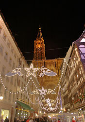 Christkindelsmärik sotto la Cattedrale di Strasburgo