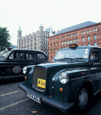 La nuova “voce” di Belfast 2 Tradizionali taxi neri