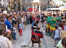 Tiro alla fune. Torneo professionisti (Foto Marchesini)