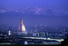 Torino incorniciata dalle Alpi