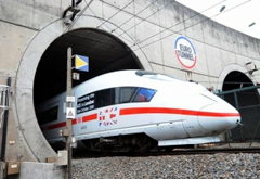 Il treno tedesco che ha attraversato l'Eurotunnel