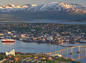 Il lungo ponte di Tromsø. Foto: Bärd Løken 
