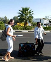 Turisti in viaggio a Sharm