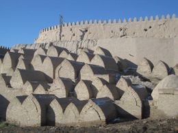 Uzbekistan Antiche mura e tombe a Khiva
