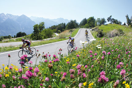 Week-end in rosa in Valle d'Aosta 1 In bici sulle strade valdostane