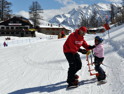 Una speciale lezione di sci nella scuola di Courmayeur 