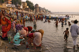Varanasi, le acque del Gange