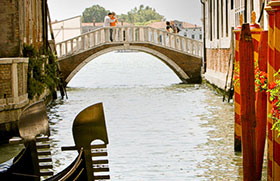 Turismo, timidi segnali di ripresa