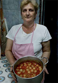 balcani Sogan dolma, gusci di cipolle ripieni