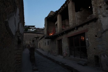 Ercolano-cardo-IV-Casa-di-Nettuno-e-Afitrite-e-Bottega