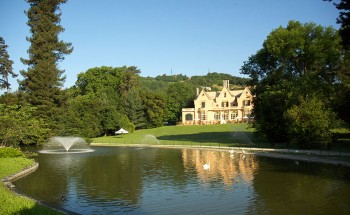 Parco Villa Serra