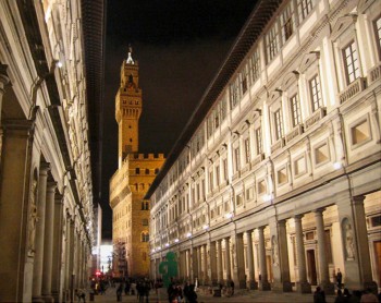 Loggiato-degli-Uffizi-Firenze