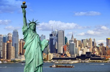 Conoscere New York con un soggiorno linguistico 5 new-york-statua-libertà