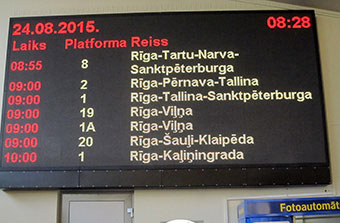 Riga,-bus-in-partenza