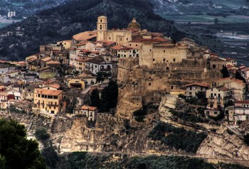 Turisti Santa Severina Crotone