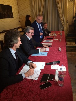 Emiliano_Prefettura_Lecce