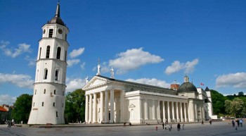 Lituania_Vilnius_piazza-della-cattedrale