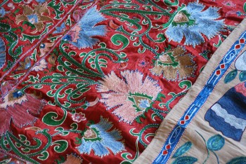 Uzbekistan_tessitura-tappeti