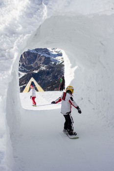 AltaBadia_tunnel-neve