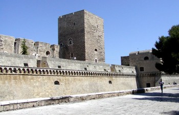 Castello-Bari