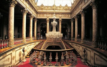 Palazzo-Dolmabahce---Lampadario-vetro