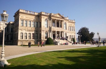 Palazzo-Dolmabahce--architettura
