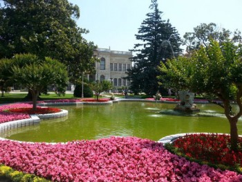 palazzo-dolmabahce---giardini