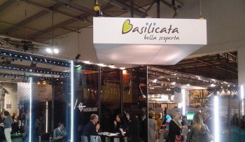 Lo stand della Basilicata alla Bit