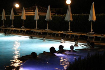 San Valentino, Querciolaia piscina notturna
