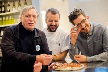 Don Ciotti con Salvatore e Matteo Aloe